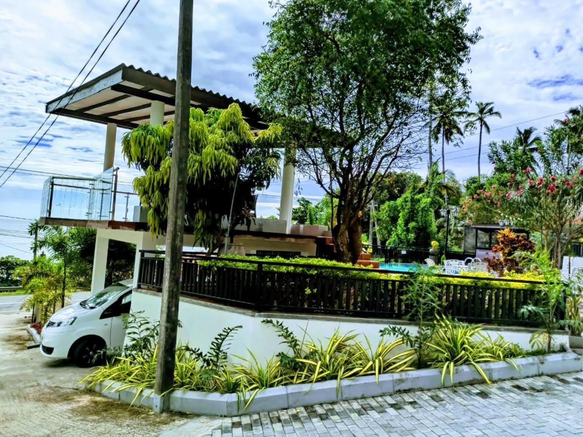 Queens Beach Hotel Tangalle Exterior photo