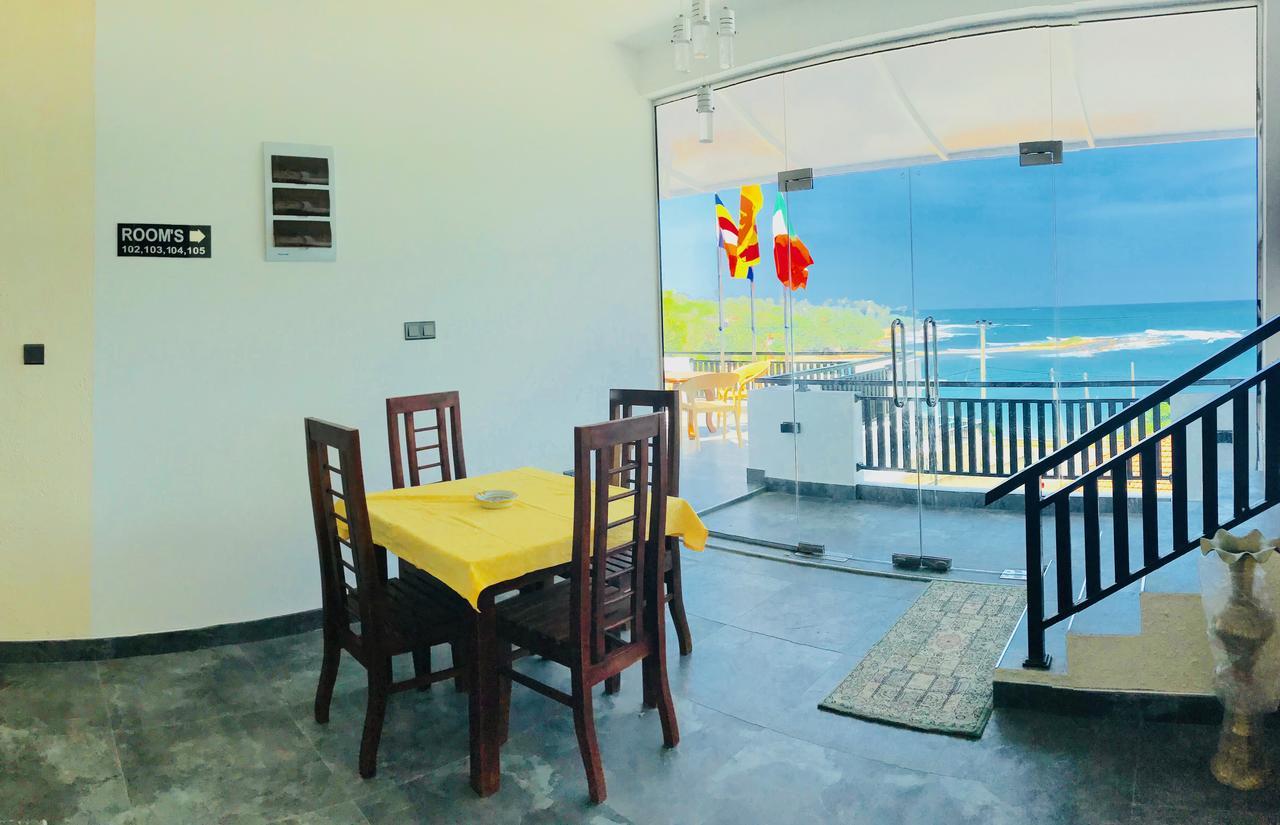 Queens Beach Hotel Tangalle Exterior photo