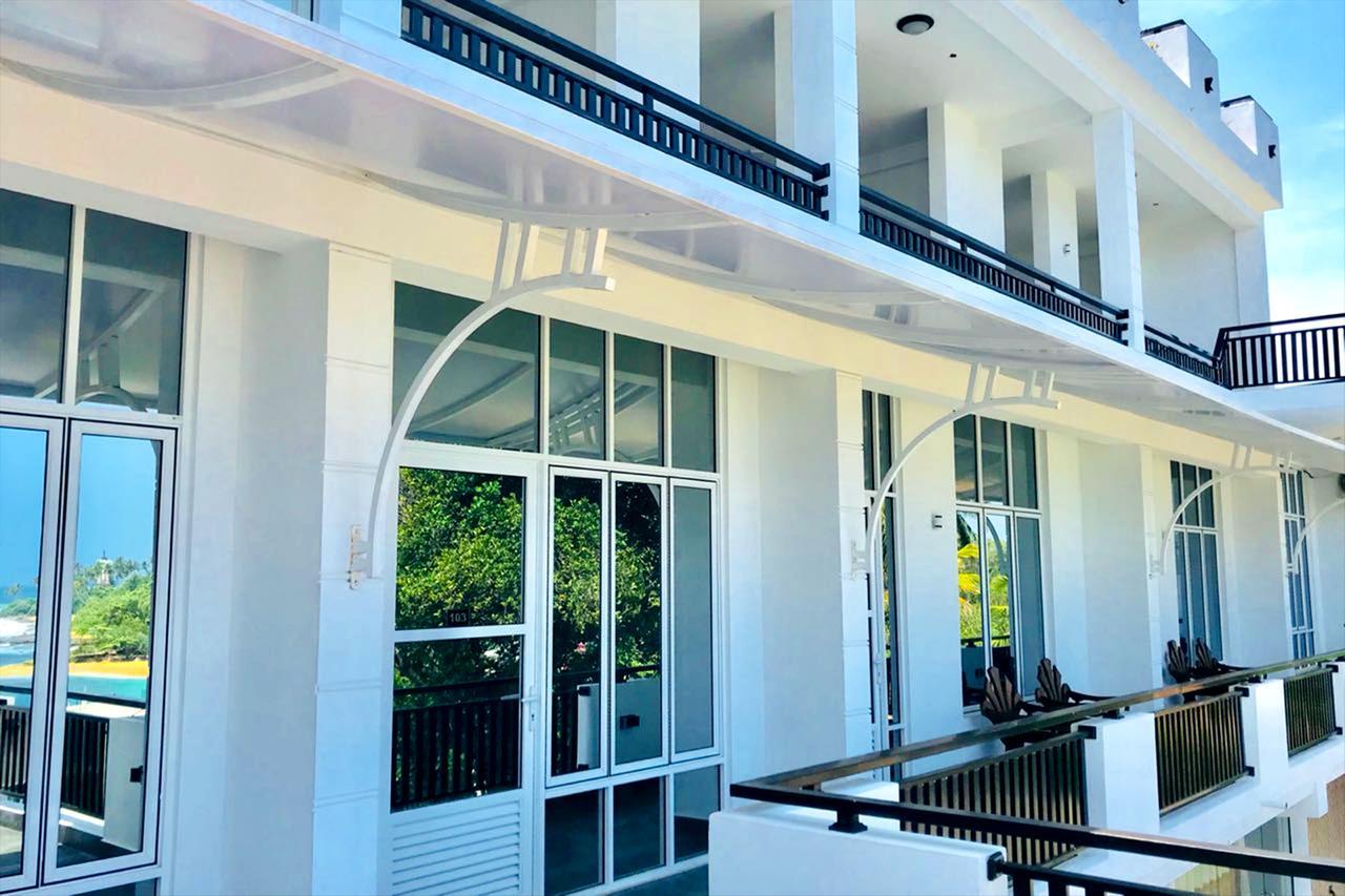 Queens Beach Hotel Tangalle Exterior photo